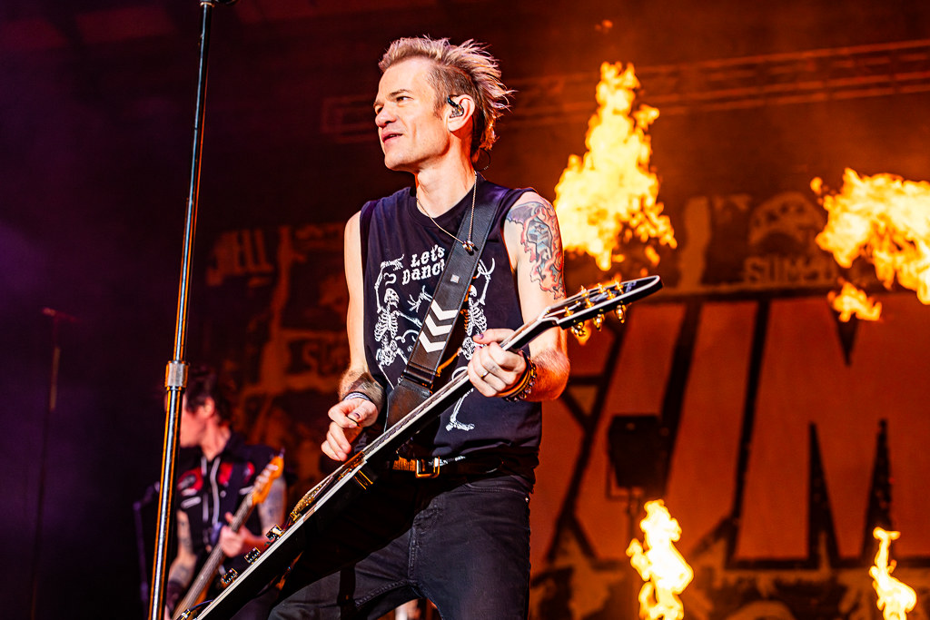 5-15-24 Sum41 Farewelll tour Charlotte NC Shutter16--34