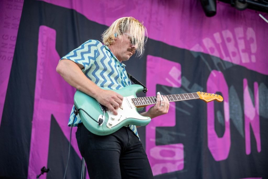 NeonTrees12